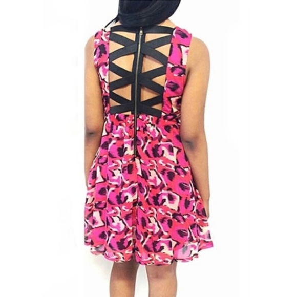 Summer dress - Picture 2 of 3